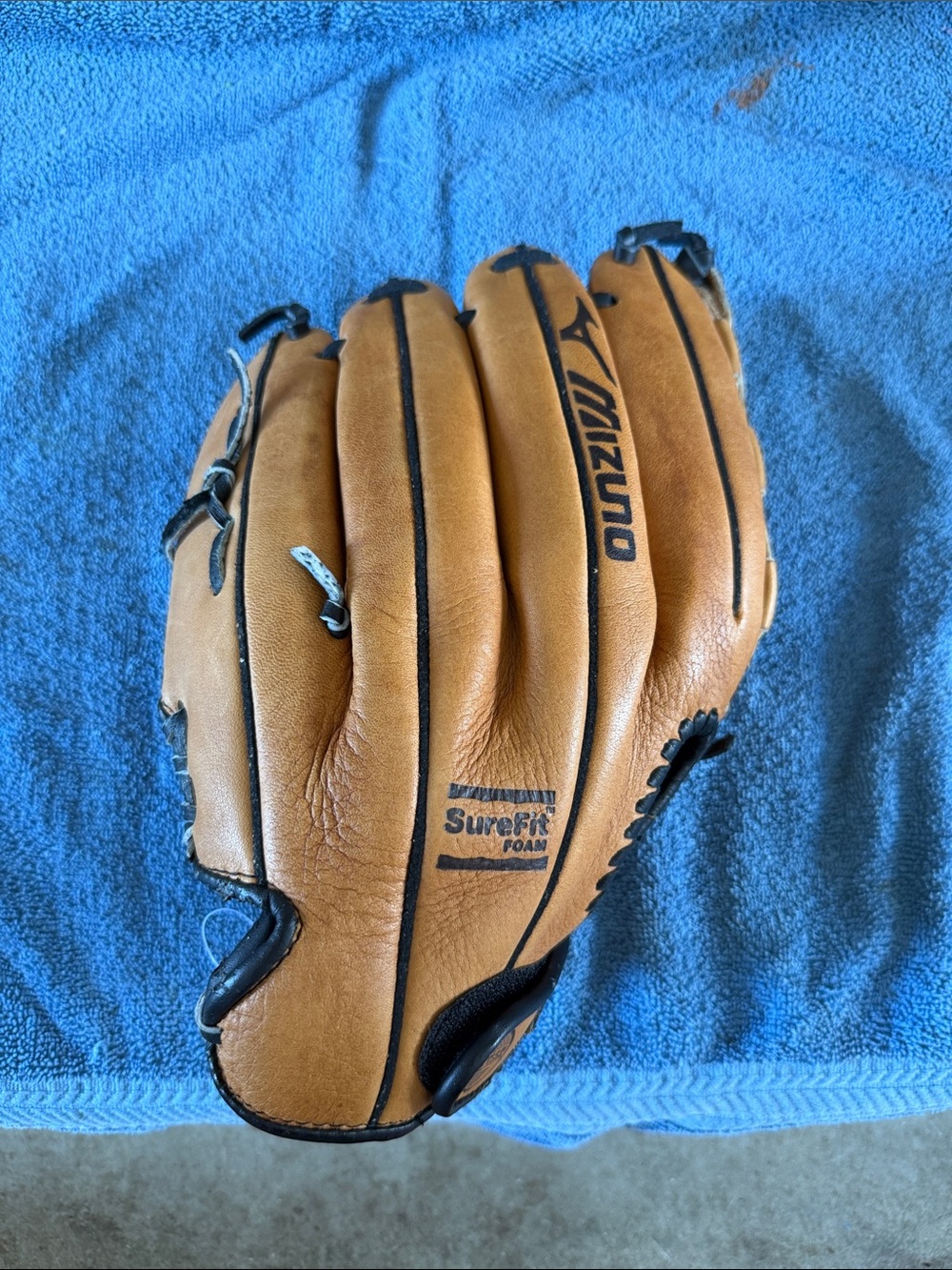 Mizuno Tan and Black Leather Baseball Glove